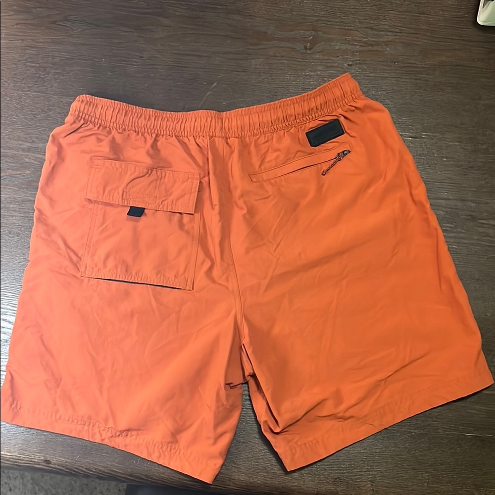 Men's Eddie Bauer Red and Orange cargo pocket multi function Shorts - Picture 4 of 10
